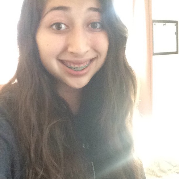 Profile Picture of Bianca Gonzalez (@biancca_) on Poshmark