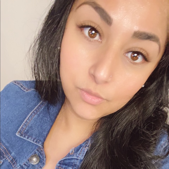 Profile Picture of Zoraida Ortiz (@zortiz7) on Poshmark