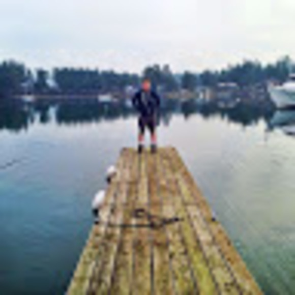 Profile Picture of Tom Fox (@iamtomfox) on Poshmark