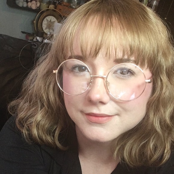 Profile Picture of Amy Cranfill (@ahmzah) on Poshmark