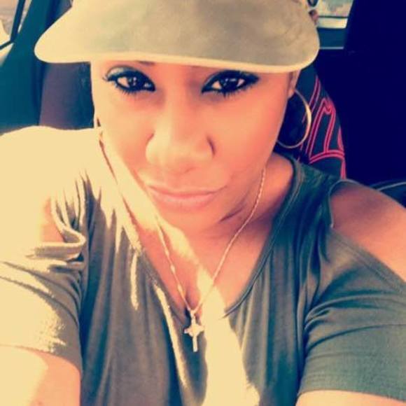 Profile Picture of Keisha Vialva nelson roberts (@ktroberts1) on Poshmark