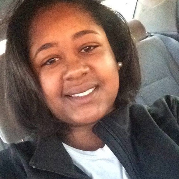 Profile Picture of Ericka Garrison (@e_catalog) on Poshmark