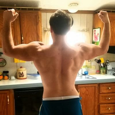 Profile Picture of Aaron Aman (@DrPuffer69) on Twitter