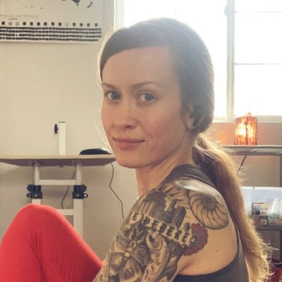 Profile Picture of Sarah Larsen (@SarahSue954) on Twitter