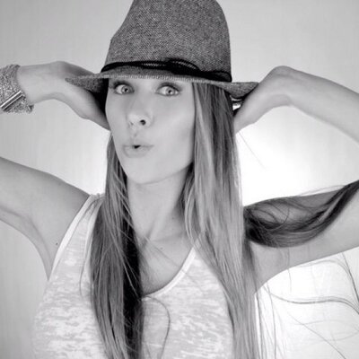 Christina Warme - Twitter Profile Picture of Christina Warme (@cinababy) on Twitter