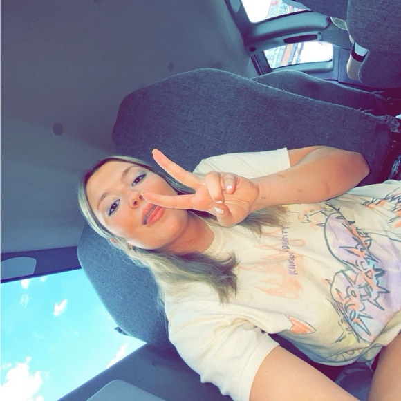 Profile Picture of Faith Mccabe (@mccabefaith68) on Poshmark