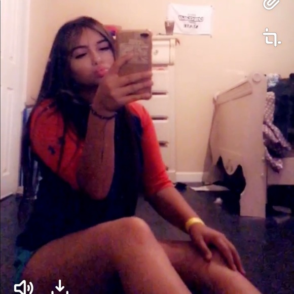 Profile Picture of Jadd Gonzalez (@gucciwaynebow) on Poshmark