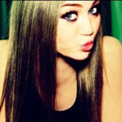 Profile Picture of Valerie Parsons (@Xunholyprincess) on Twitter