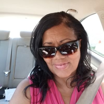 Profile Picture of Gwen Dixon (@angel2u52) on Twitter