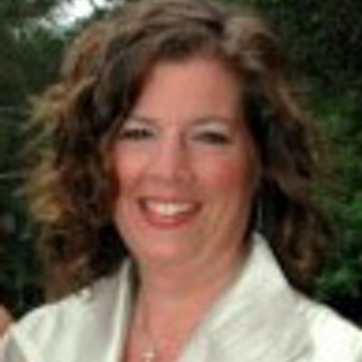Profile Picture of Elizabeth Weaver (@ehweaver) on Twitter