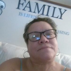 Profile Picture of mary villafane (@dizzylizzy8284) on Twitter