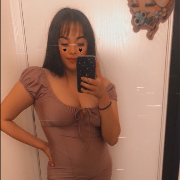Profile Picture of Sabil Pena (@sabilpena) on Poshmark
