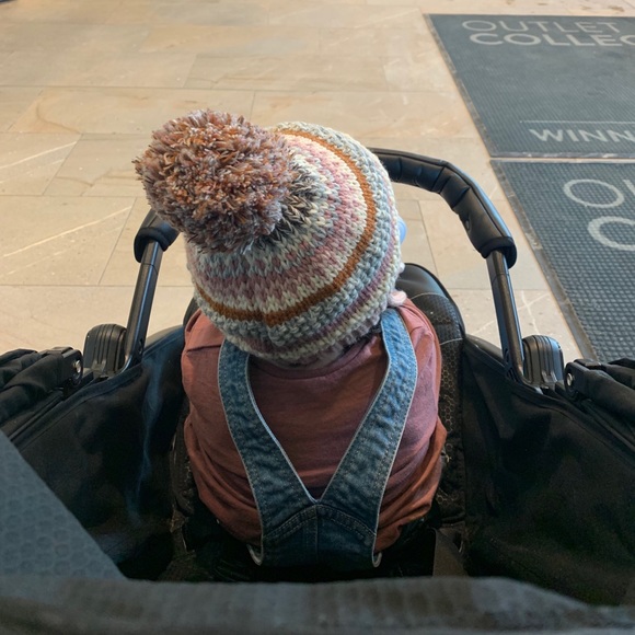 Profile Picture of April Ganchero (@aprilganchero) on Poshmark