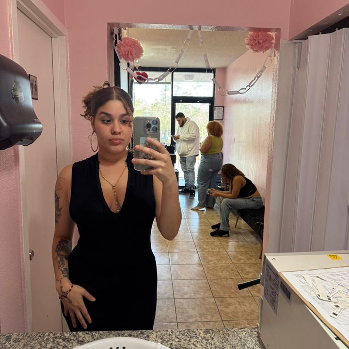 Profile Picture of deborahdelacruz (@@debby_cruz) on Tiktok