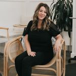 Profile Picture of Stephanie Williamson (@stephwiththepretttyhair) on Instagram