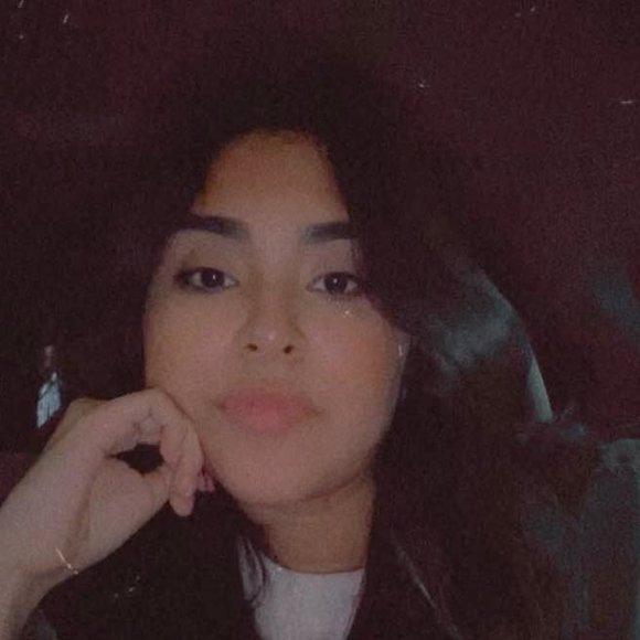 Profile Picture of Rosio Salazar (@rosiosalazar_) on Poshmark