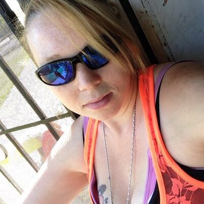 Profile Picture of Stacey (@StaceyRex1) on Twitter