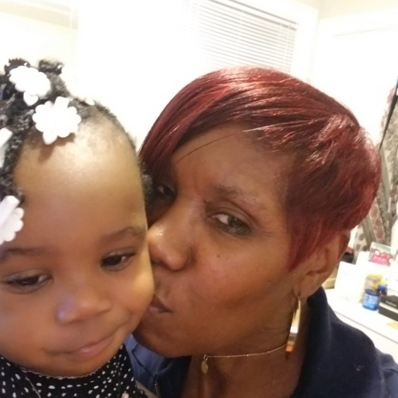 Profile Picture of Shelia Marshall (@shelia98781) on Poshmark