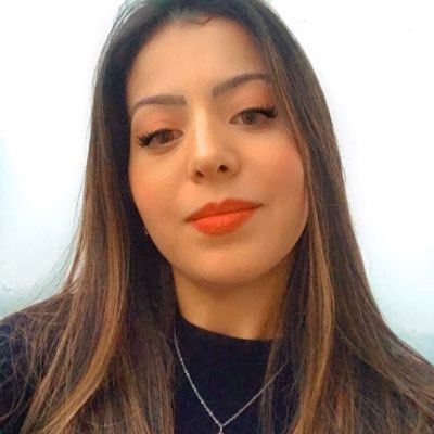 Profile Picture of Caroline Francisco (@CarolJnb) on Twitter