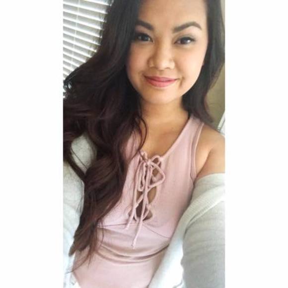 Profile Picture of Leia Baldevarona (@lgsantia) on Poshmark