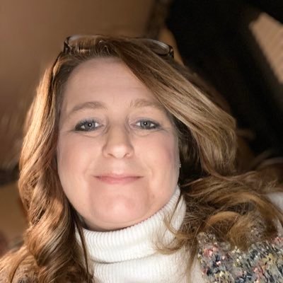 Profile Picture of Tammy Looney (@Alitlooney) on Twitter