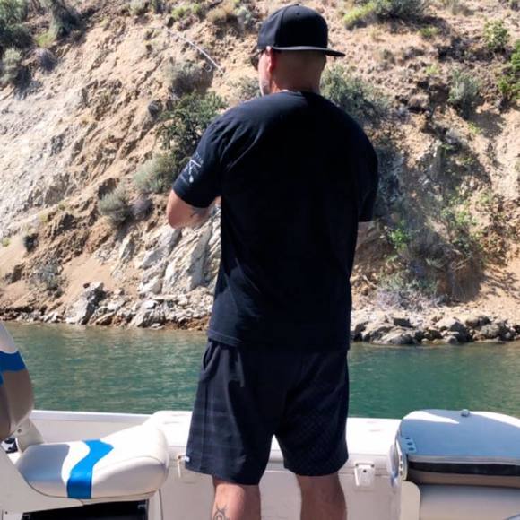 Profile Picture of Ken Corujo (@kencorujo) on Poshmark