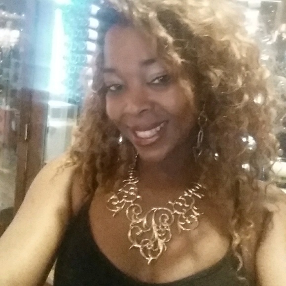 Profile Picture of Storm Williams (@stormy_k) on Poshmark