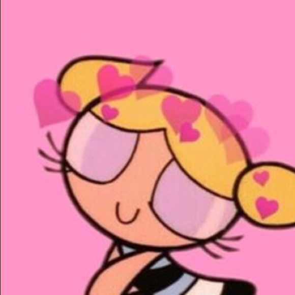 Profile Picture of Lilly Pickle (@lillypike262) on Poshmark
