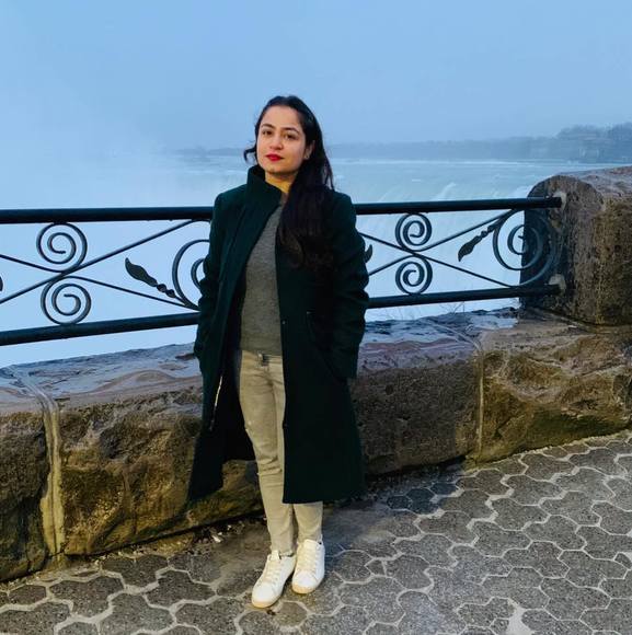Profile Picture of Lovleen Sohal (@lovleensohal) on Poshmark