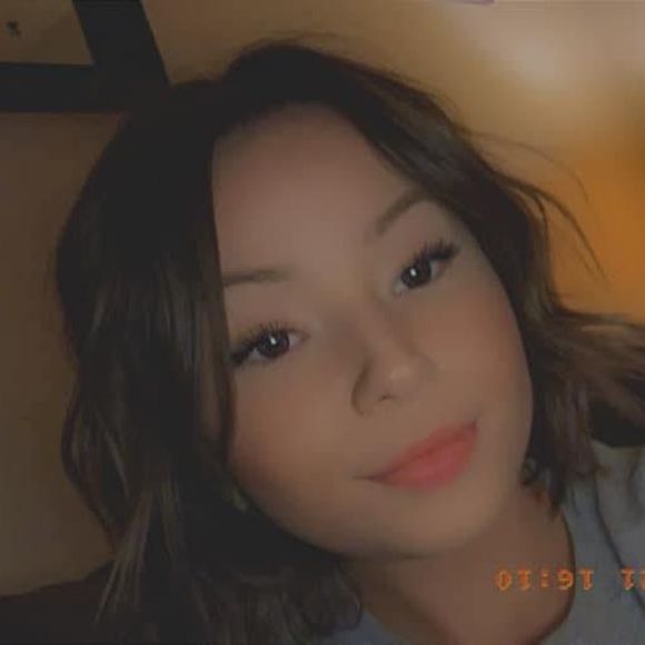 Profile Picture of Madison Etchieson (@metchieson) on Poshmark