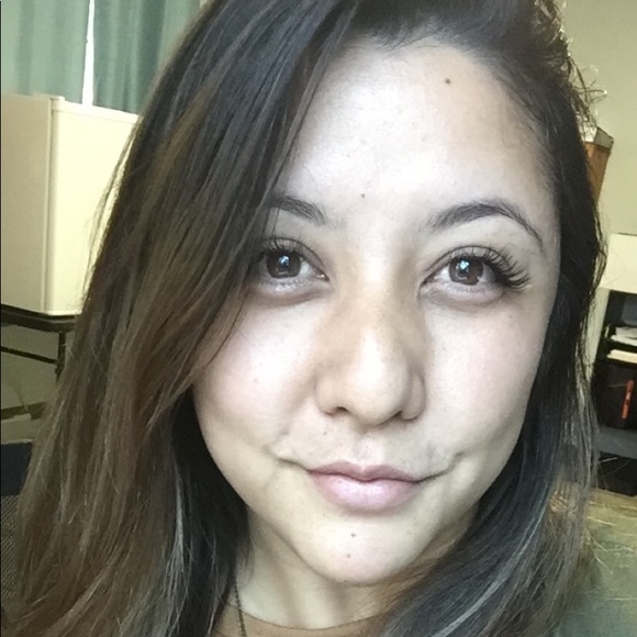 Profile Picture of Jordana Lum (@jelum) on Poshmark