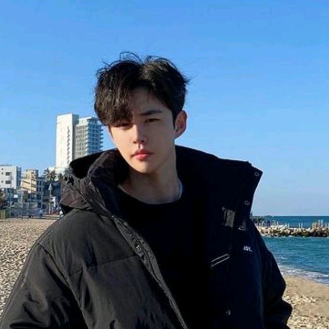 Profile Picture of 👑Kim —hafsa🎶 (@kimhafsa75) on Tiktok