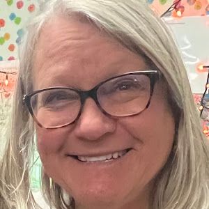 Lori Simpson - Tiktok Profile Picture of Lori Simpson (@lori.simpson76) on Tiktok