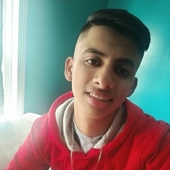 Profile Picture of Jonathan Zamora (@valverdemayring) on Poshmark