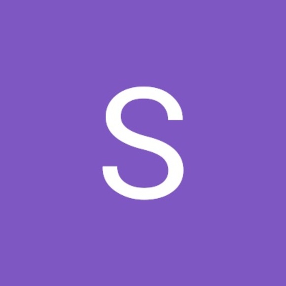 Profile Picture of Sara Henkensiefken (@shenkensiefken) on Poshmark