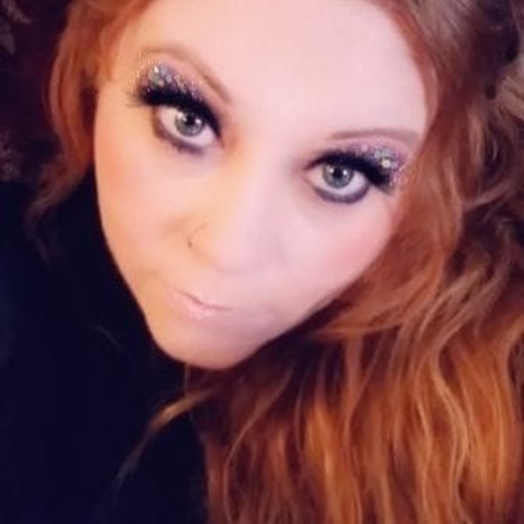 Profile Picture of Misty Coffelt (@mistycoffelt) on Poshmark