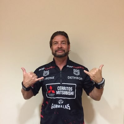 Profile Picture of Dean Lassiter (@CarCrashCutMan) on Twitter