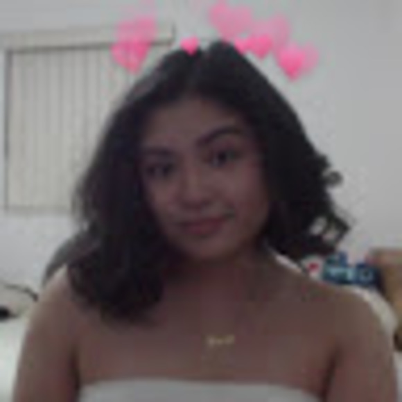 Profile Picture of Kiara Rabara (@krabara) on Poshmark