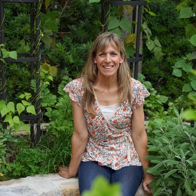 Profile Picture of Nicole Burke (@gardenaryco) on Twitter