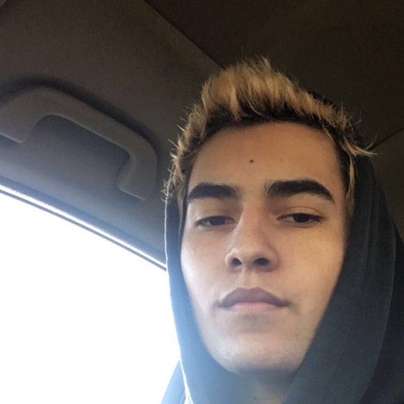 Profile Picture of William Bartley (@william_bartley) on Poshmark