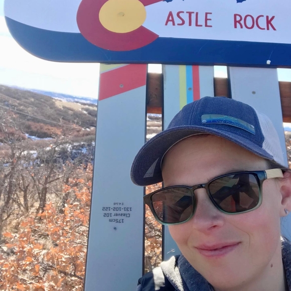 Profile Picture of Teresa Huston (@tkhcolorado) on Poshmark