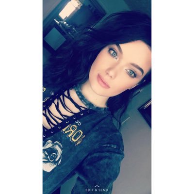 Cassy Henry - Twitter Profile Picture of Cassy Henry (@Cassyyy_4) on Twitter