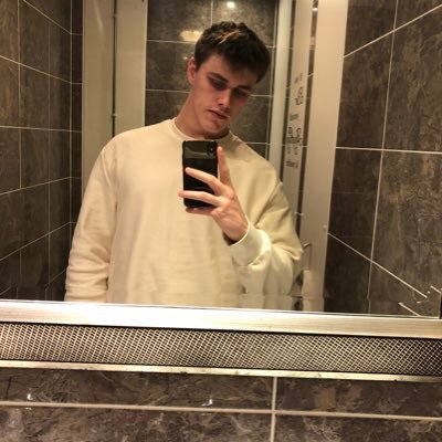 Profile Picture of Elliot (@@coleman_elliott) on Twitter