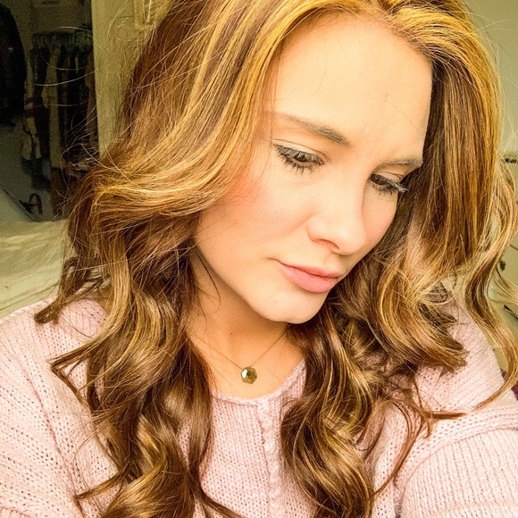 Profile Picture of Mattie Mitchell (@matshatz) on Poshmark