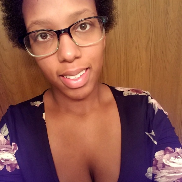 Profile Picture of Carol Lattimore (@carol6029) on Poshmark