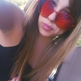 Profile Picture of Bianca Abasta (@biancaceleste) on Pinterest
