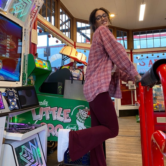 Profile Picture of Natalie Canelliz (@njc28) on Poshmark