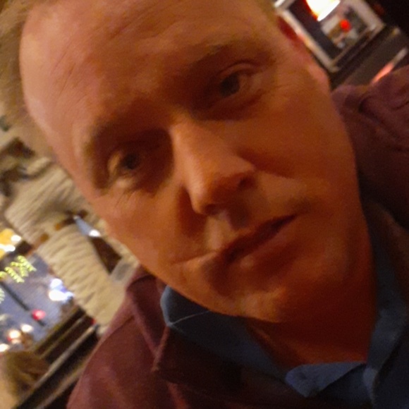 Profile Picture of Steve Vaughn (@stevecvaughn) on Poshmark