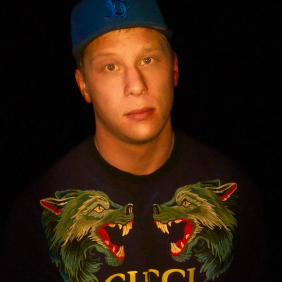 Profile Picture of Alex Allard (@alexallard69) on Poshmark