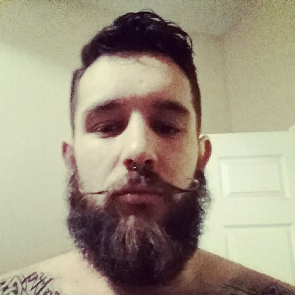 Profile Picture of James Copenhaver (@jccool0911) on Poshmark